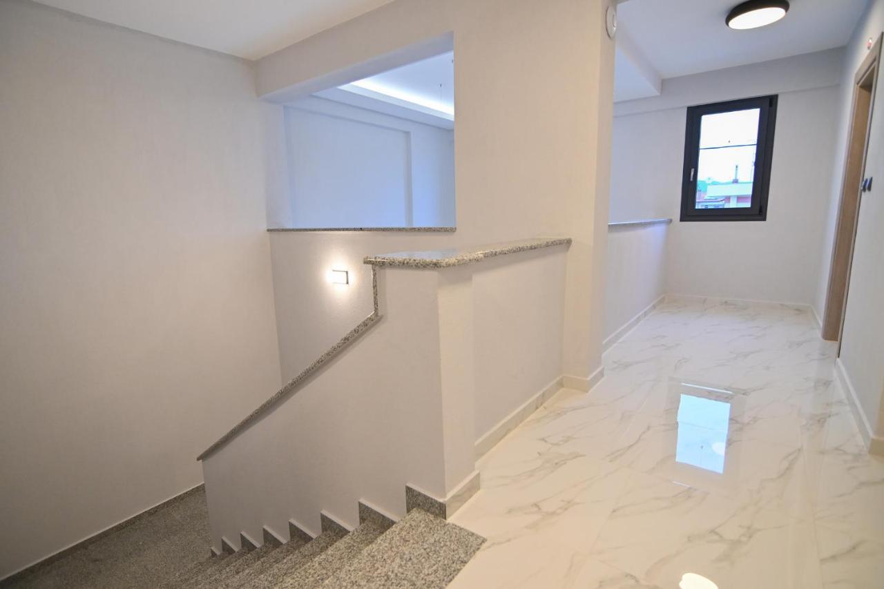 Armonia Luxury Suites Nea Vrasna Ngoại thất bức ảnh