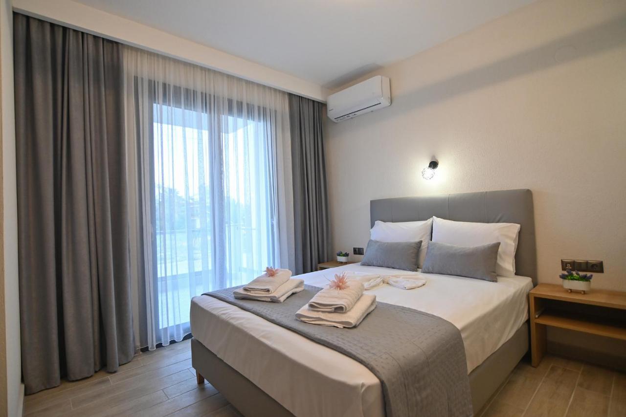 Armonia Luxury Suites Nea Vrasna Ngoại thất bức ảnh